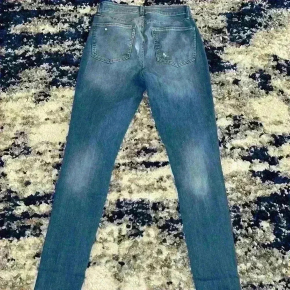 SO high rise denim distressed jeggings - Picture 2 of 3